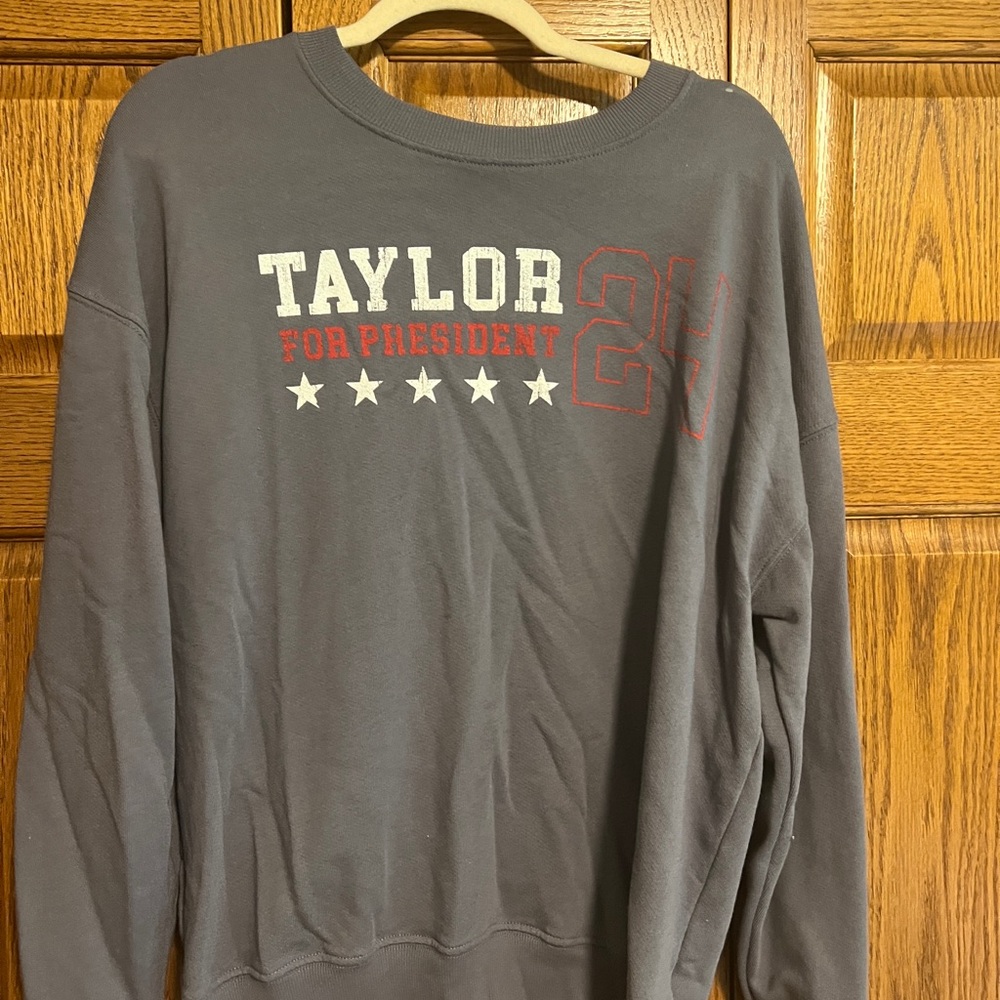 Taylor Swift for president 24 sweatshirt